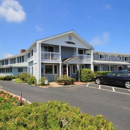 Village Green Motel Yarmouth Port エクステリア 写真